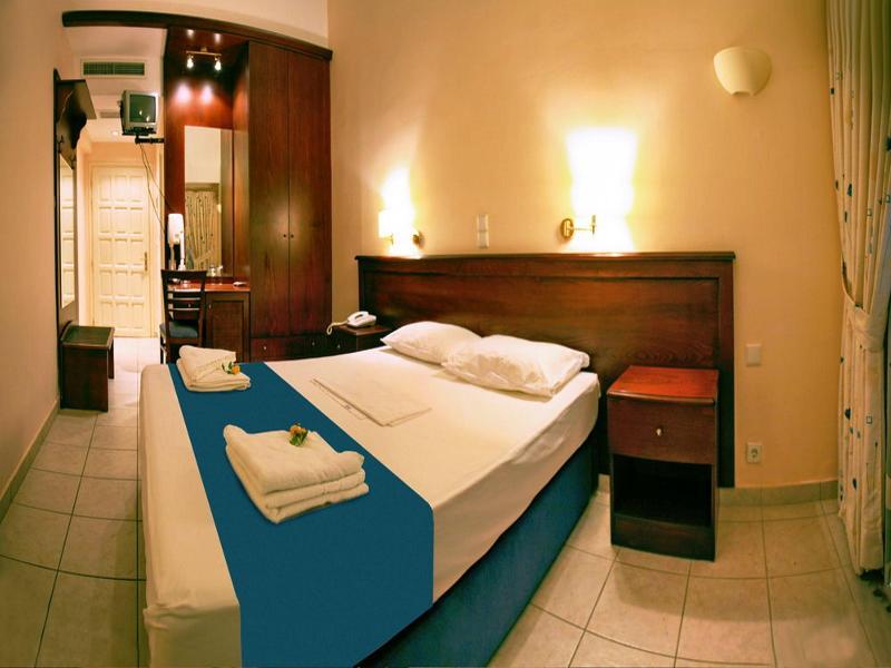 Sandy Bay Hotel Plomari Luaran gambar