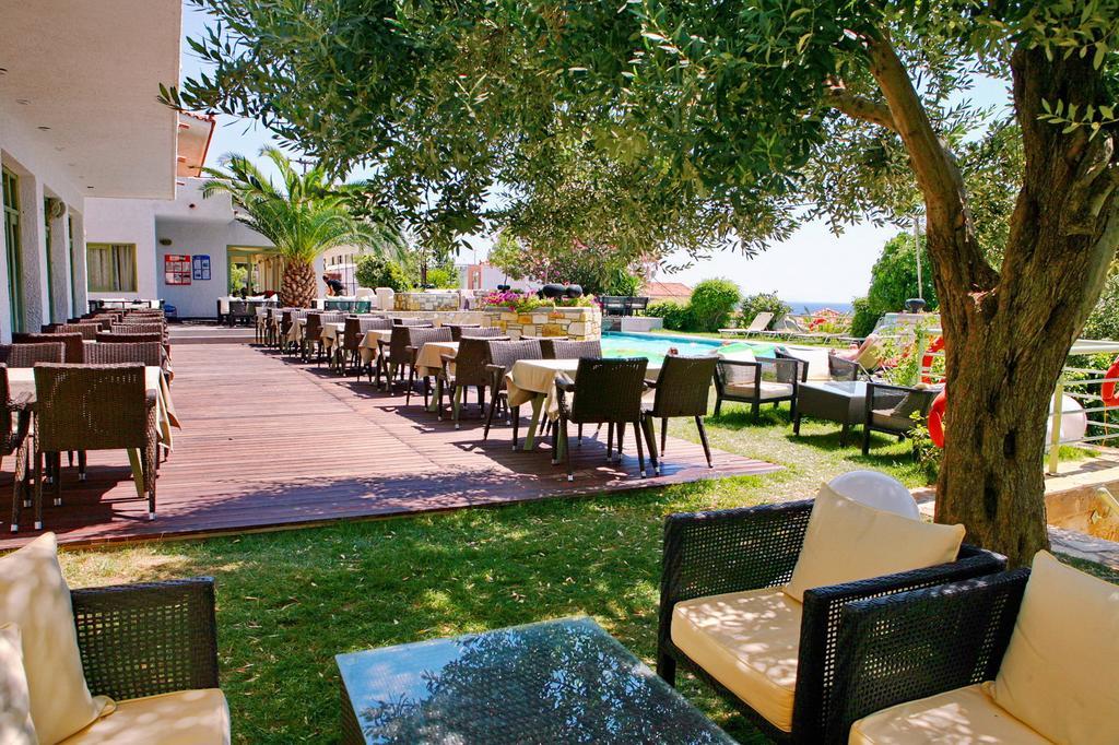 Sandy Bay Hotel Plomari Luaran gambar