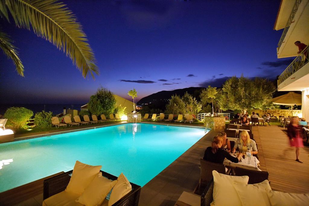 Sandy Bay Hotel Plomari Luaran gambar
